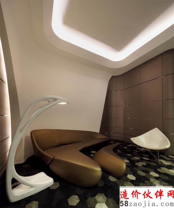 珠江“抽象形态”科技数码城销售中心