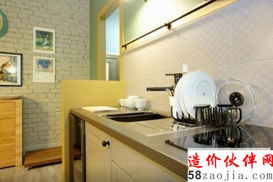 小户型大翻新!圣彼得堡“嫩绿”公寓设计