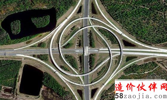 美国佛罗里达州杰克逊维尔的涡轮形互通式立体交叉桥