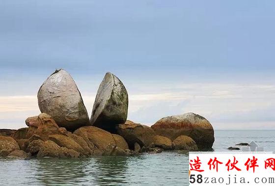 劈开的苹果岩石(新西兰)