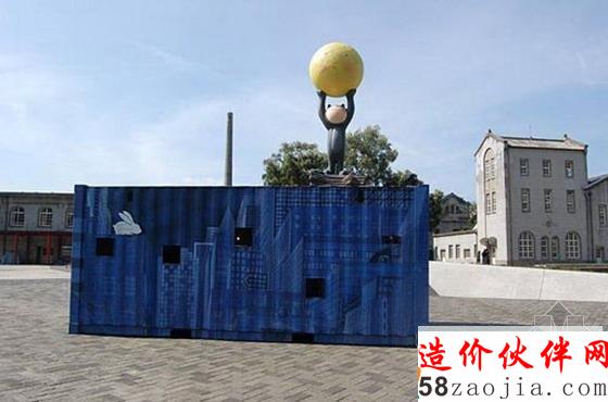 《月亮忘记了》大型货柜