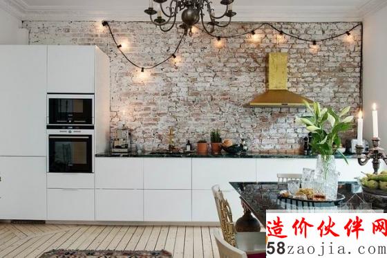 哥德堡翻新变身“精致”宫廷风北欧公寓