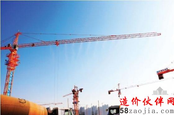 塔吊下起“毛毛雨”