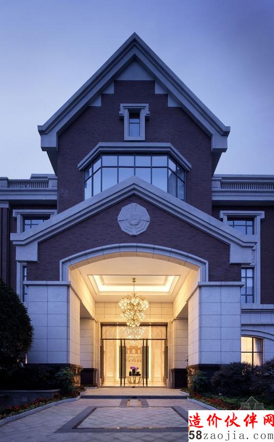 成都“绚华新生”中洲中央城邦售楼处设计