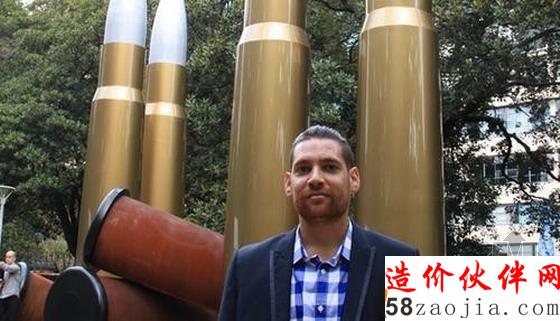 悉尼海德公园巨型雕塑