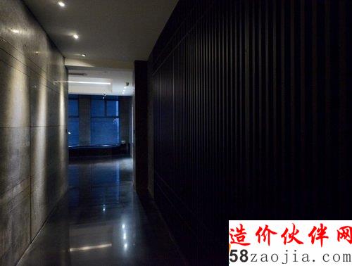 江苏昆山“简洁硬朗”龙海建工办公室