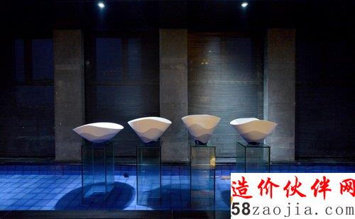 江苏昆山“简洁硬朗”龙海建工办公室