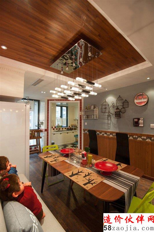 童心未泯!七彩魔术混搭三居室婚房设计