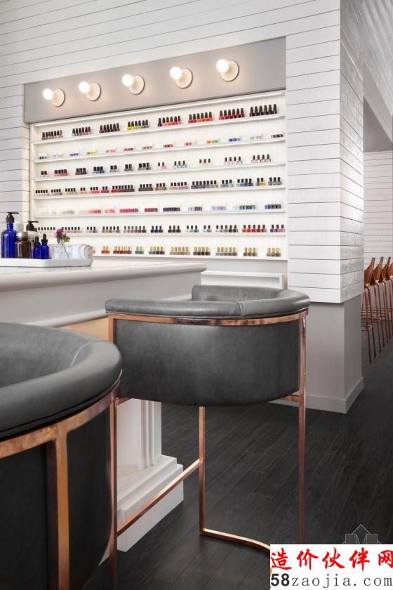 多伦多“精致优雅”女皇美容沙龙店