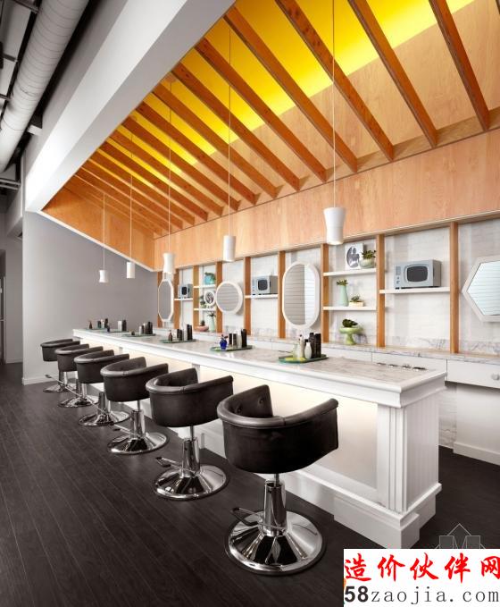 多伦多“精致优雅”女皇美容沙龙店