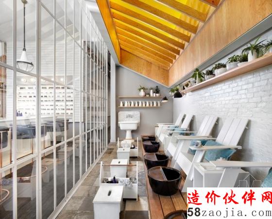 多伦多“精致优雅”女皇美容沙龙店