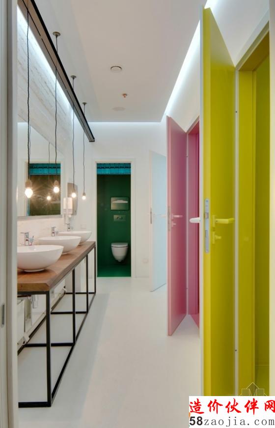 乌克兰“现代时尚元素”THE CAKE咖啡厅