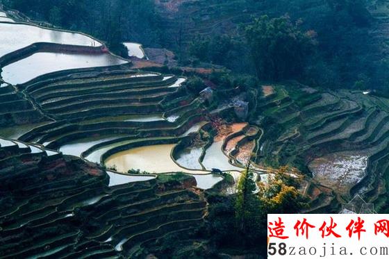 “大地雕塑”元阳梯田