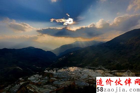 “大地雕塑”元阳梯田