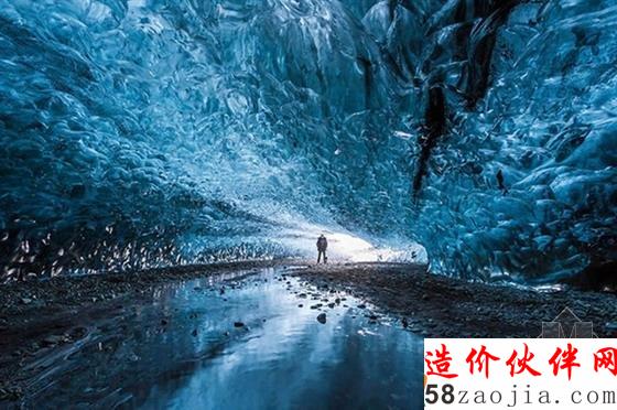 冰岛冰洞