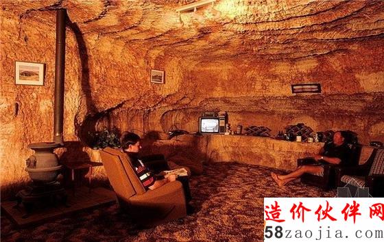 在库伯佩迪,人们居住在地下,使用着现代家电