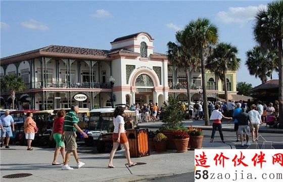 这个疗养胜地被称为老人的“迪士尼乐园”,生活着超过10万退休老人