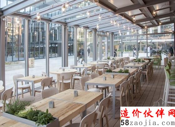 米兰垂直森林下的清新餐厅