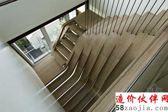 柔美优雅的线条!印度镂空雕塑楼梯公寓