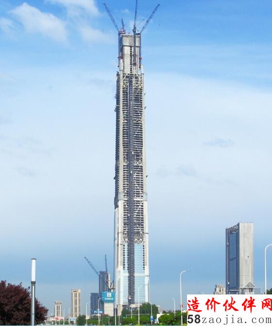 混凝土浇筑顺利完成