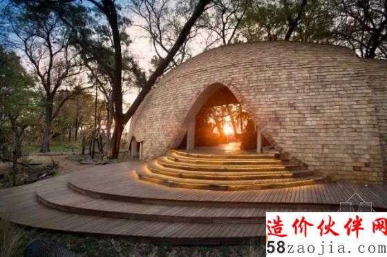 准备好心跳加速了吗?在“野兽”肚子里住一晚