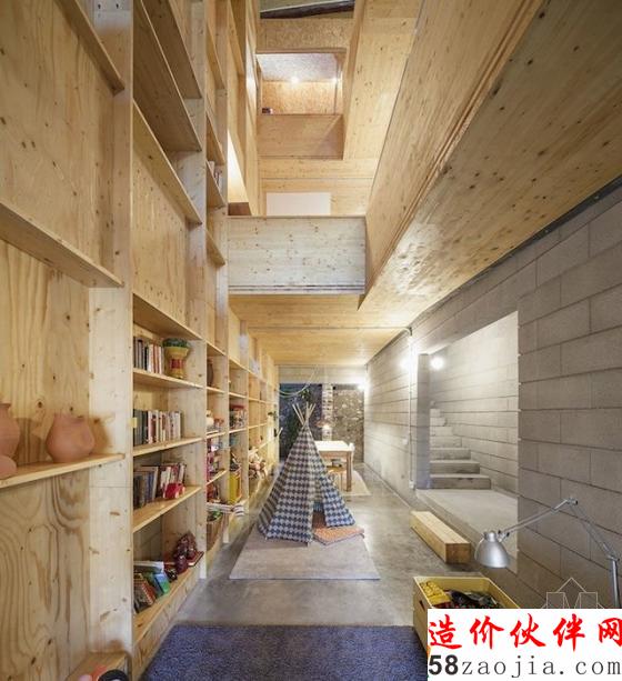 “夹缝中”的豪宅 最宽5米 面积竟然有200㎡