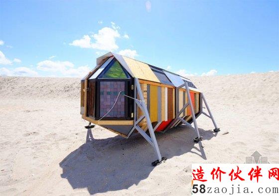 十四位设计师构建沙滩上的胶囊旅馆