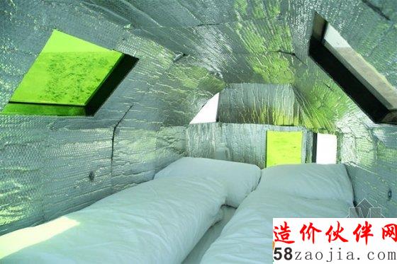 十四位设计师构建沙滩上的胶囊旅馆