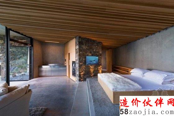 面朝海边的度假小屋 自然的与山融为一体