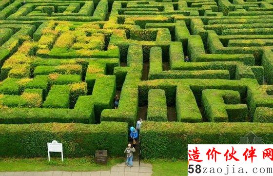 苏格兰边境特拉奎尔庄园迷宫