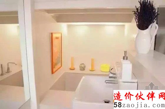 一位长发怪叔叔的21㎡ 公寓“豪宅”