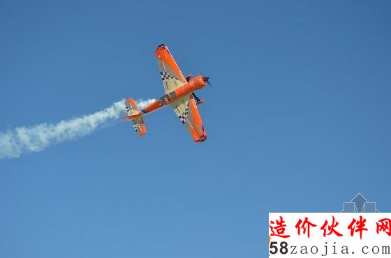 无人机大师秀、水上飞人表演、极限运动嘉年华轮番登场“十一”长假来绿博园看精彩活动