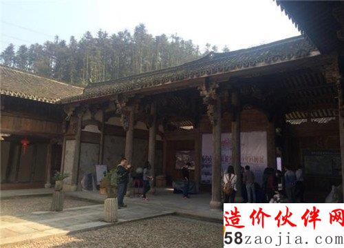 璟园古民居博物馆一处古宅内部,所用摆设皆为古物。