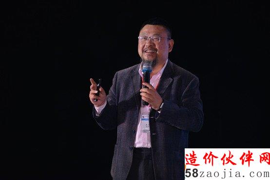 清华大学美术学院教授、中国装饰杂志社主编