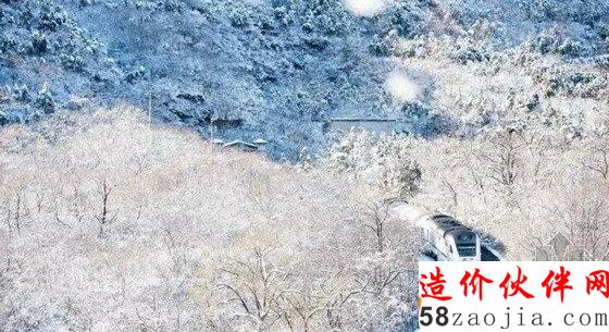 北京S2号线 开往雪国的列车