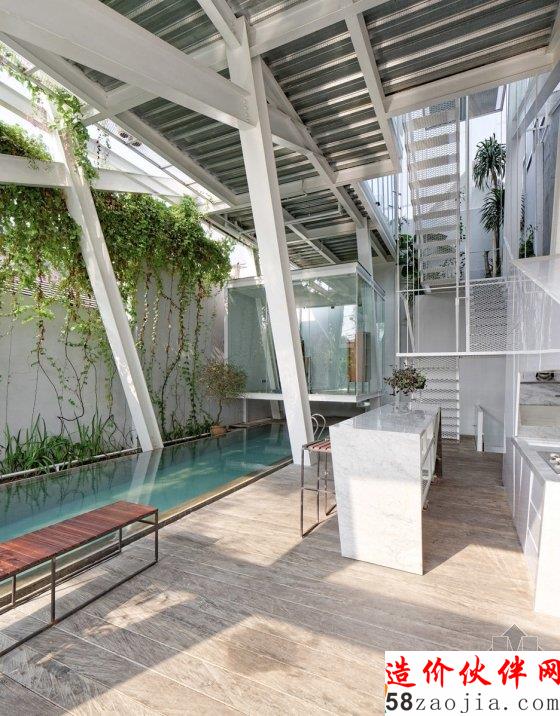 这似乎要倒下的住宅 堪比比萨斜塔