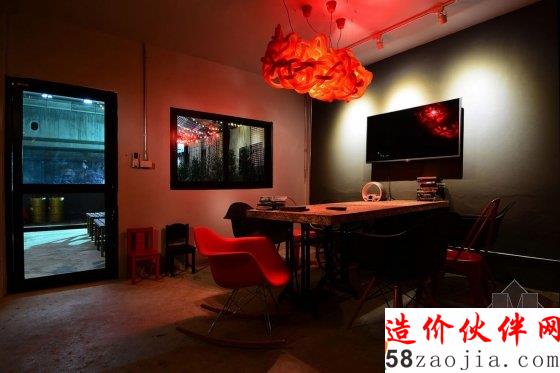 曼谷这家青旅 混乱拥挤中有种特别的美