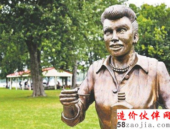 丑哭了!盘点世界上最丑的11座雕塑设计