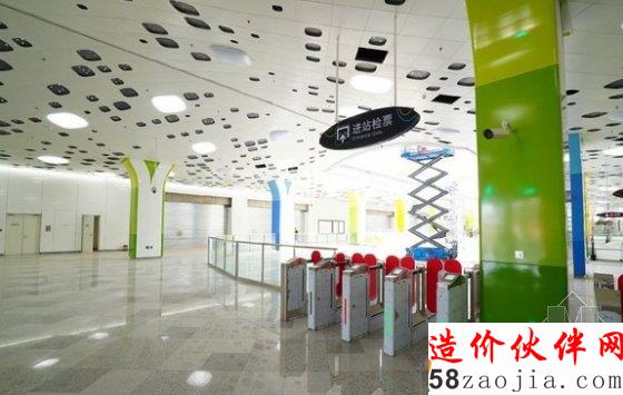 迪士尼地铁站的设计师 你对梦幻有误解?