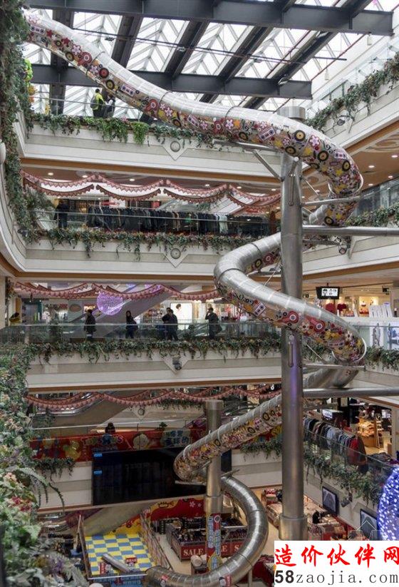 惊到本宝宝了 这样的滑梯你敢试试吗?