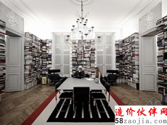 钟爱时装的“老佛爷”居然用图书馆“装饰”家