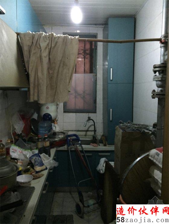 袖珍矮人的40平老旧房变身“袖珍豪宅”