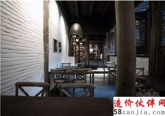 他改了一个破猪圈 让几千个彪悍的村民爱上了这里他改了一个破猪圈 让几千个彪悍的村民爱上了这里