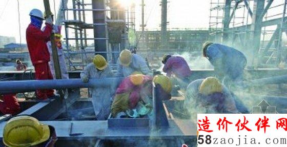 工地里一片繁忙