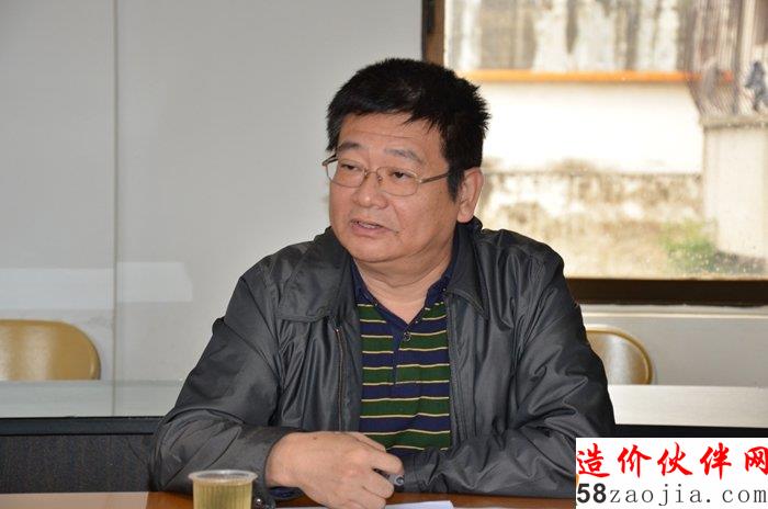 图片:3市住建局邓学坚总工程师