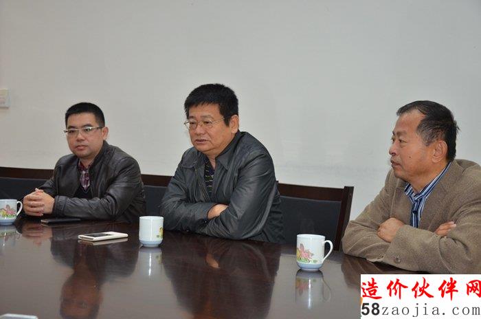 图片:2市住建局相关单位领导