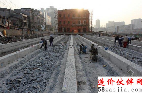 武汉开始保护性平移一座百年建筑