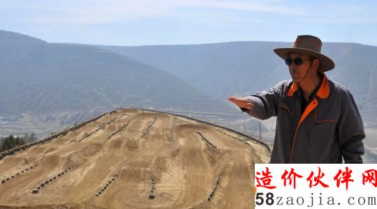 兰州老人绿化荒山20载 自筹资金建成全民健身公园