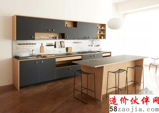 这套简洁直观的厨房系统 用木材营造出高级感