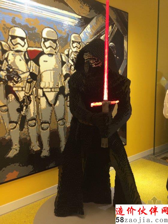 去上海迪士尼乐园 顺路看看全球最大乐高旗舰店